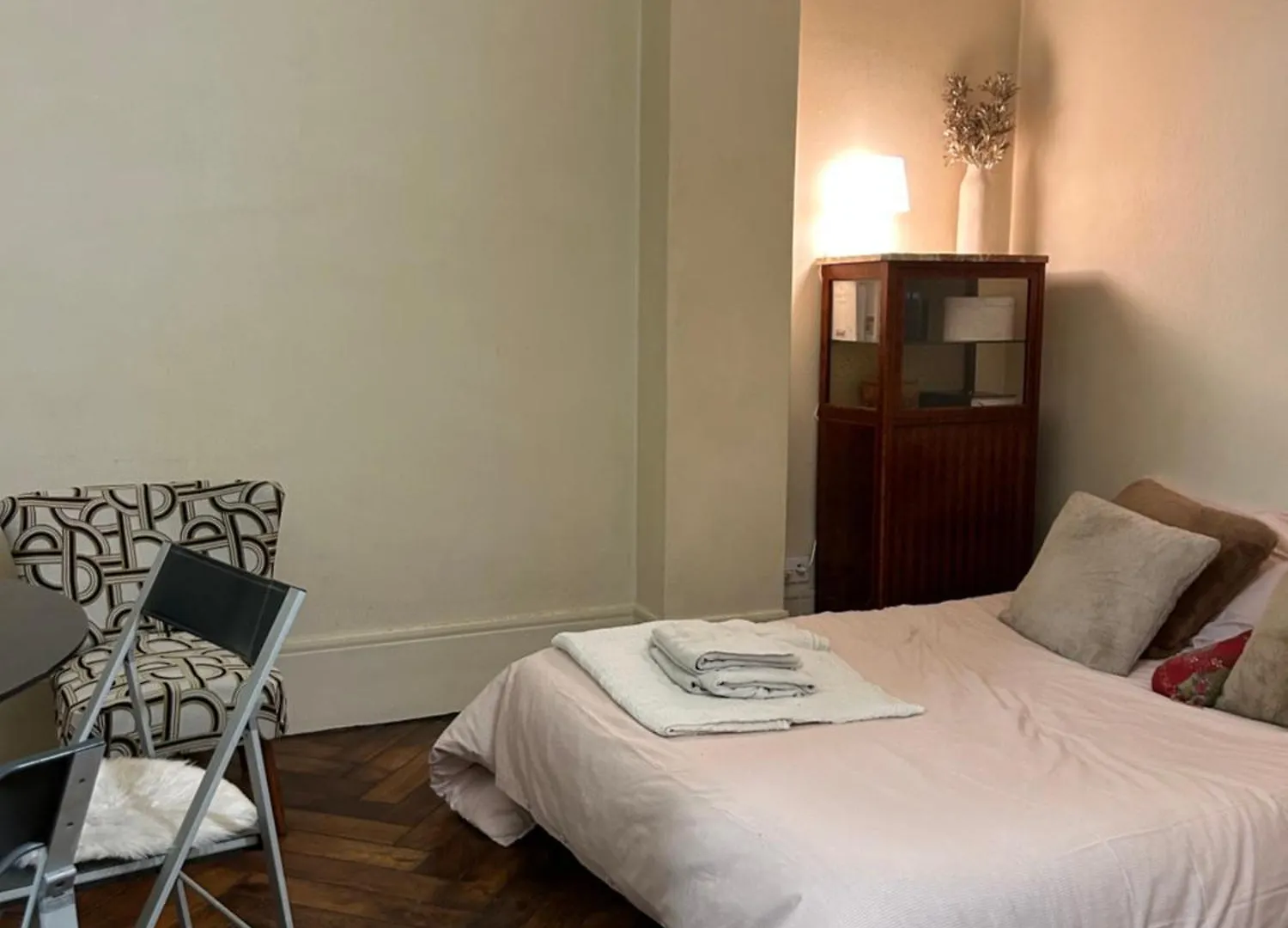 Typiquement Parisien Cosy Apartment